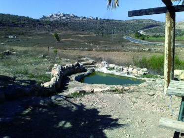 לטיול יצאנו אתרי מערב בנימין טיול רכוב ורגלי 
